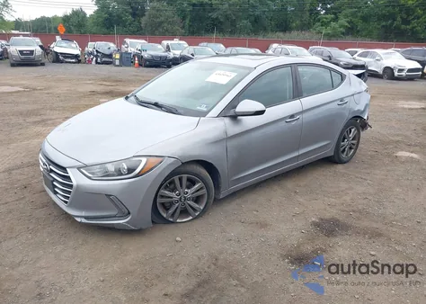 2017 Hyundai Elantra Value Edition из США, поврежденный, VIN 5NPD84LF2HH210602